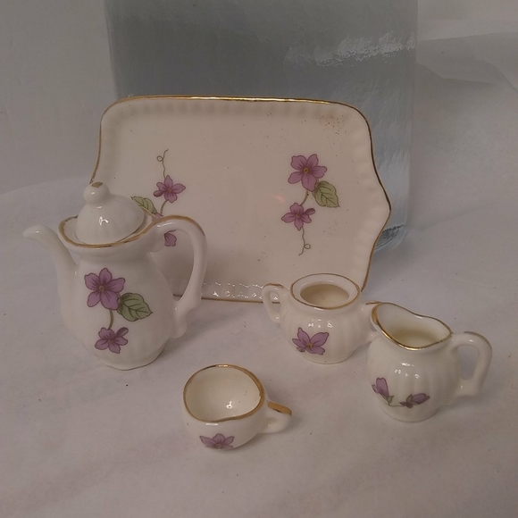 LEFTON Miniature Tea Set White Lilac with Gold Trim 6 Piece' Vintage Collectible - Picture 7 of 9